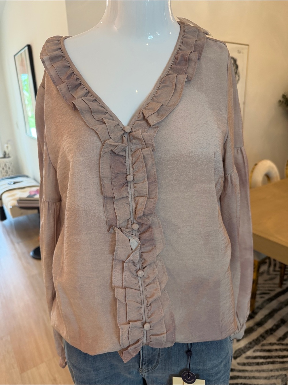 Me by Jennie Garth taupe Ruffle top
